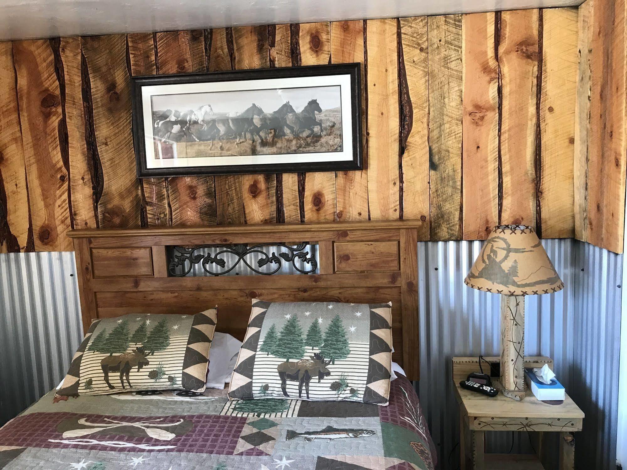 Sinawav Trail Motel